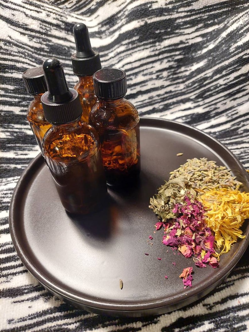 Ancestor oil /Spirit oil / Divination Anointing Oil